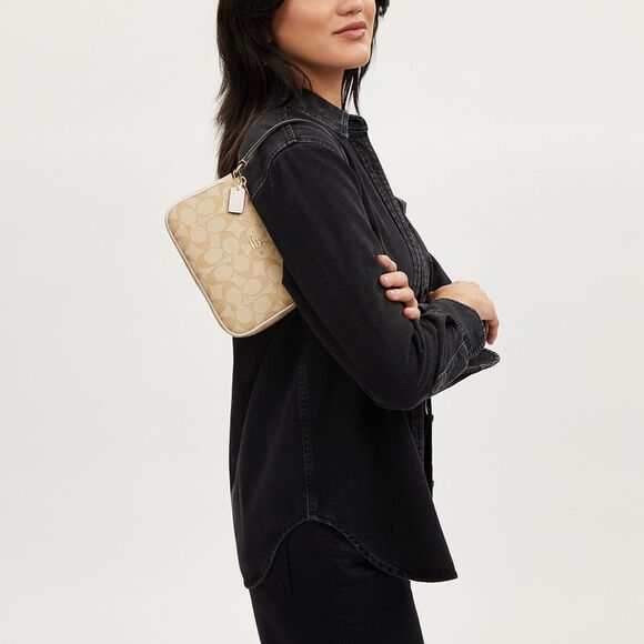 NWT Coach Outlet Nolita 19 In Signature Canvas - Picture 4 of 6